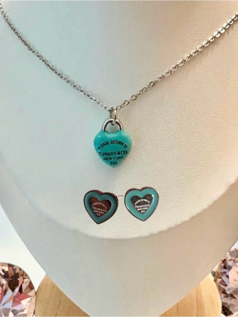 Special Silver-Tone Necklace with Heart Tag & blue color border earrings